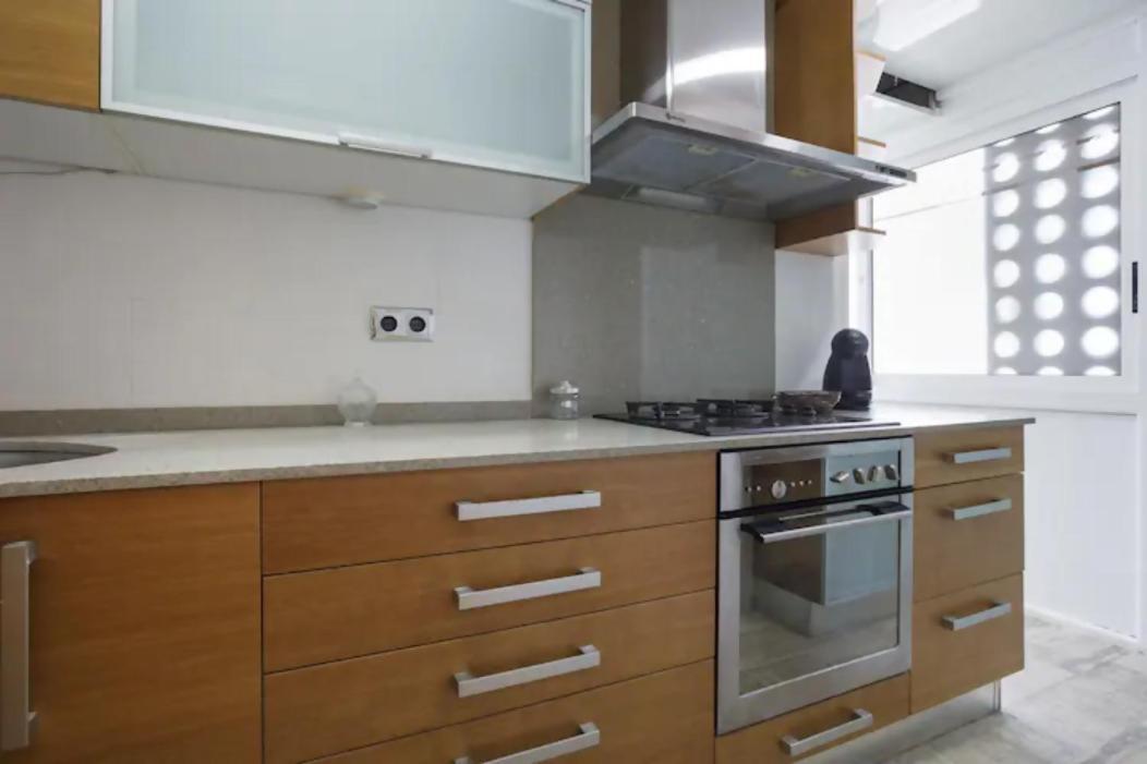 Apartamento Playa Con Piscina Parking Y 2 Habitac 卡斯特尔德费尔斯 外观 照片
