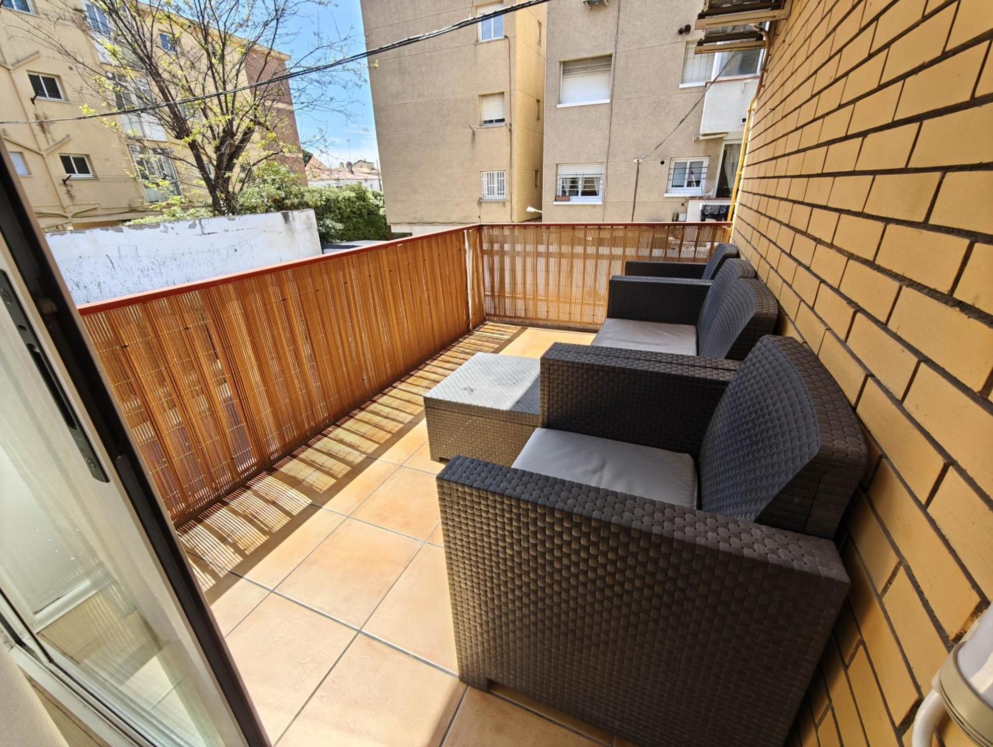 Apartamento Playa Con Piscina Parking Y 2 Habitac 卡斯特尔德费尔斯 外观 照片