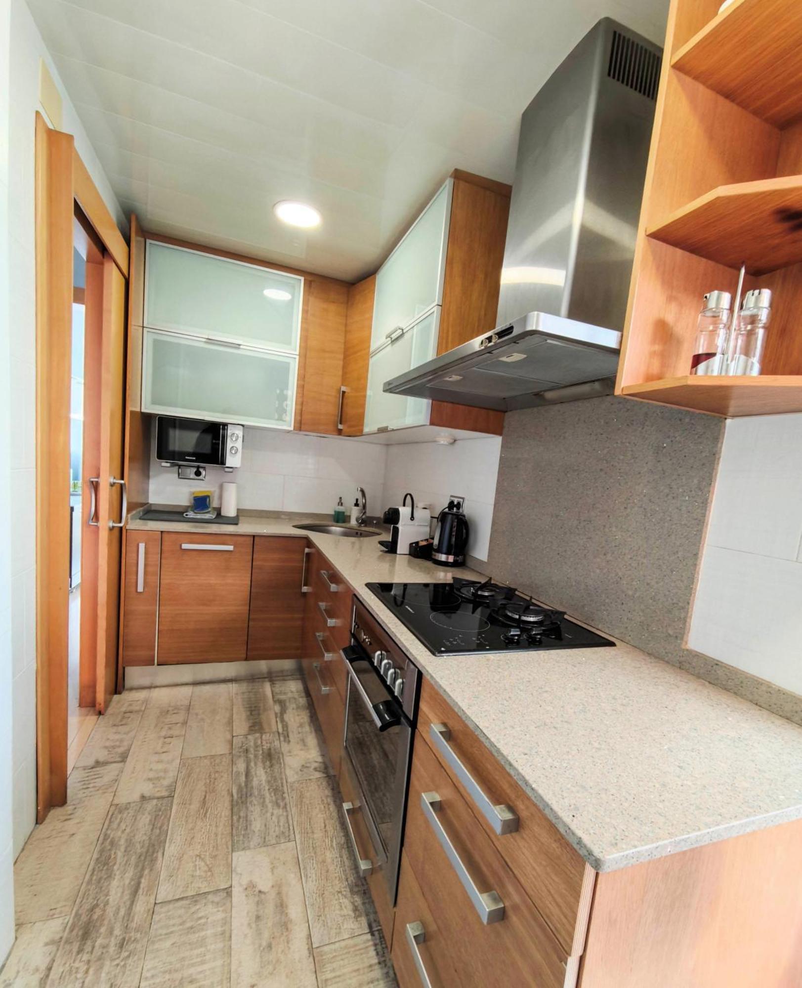 Apartamento Playa Con Piscina Parking Y 2 Habitac 卡斯特尔德费尔斯 外观 照片
